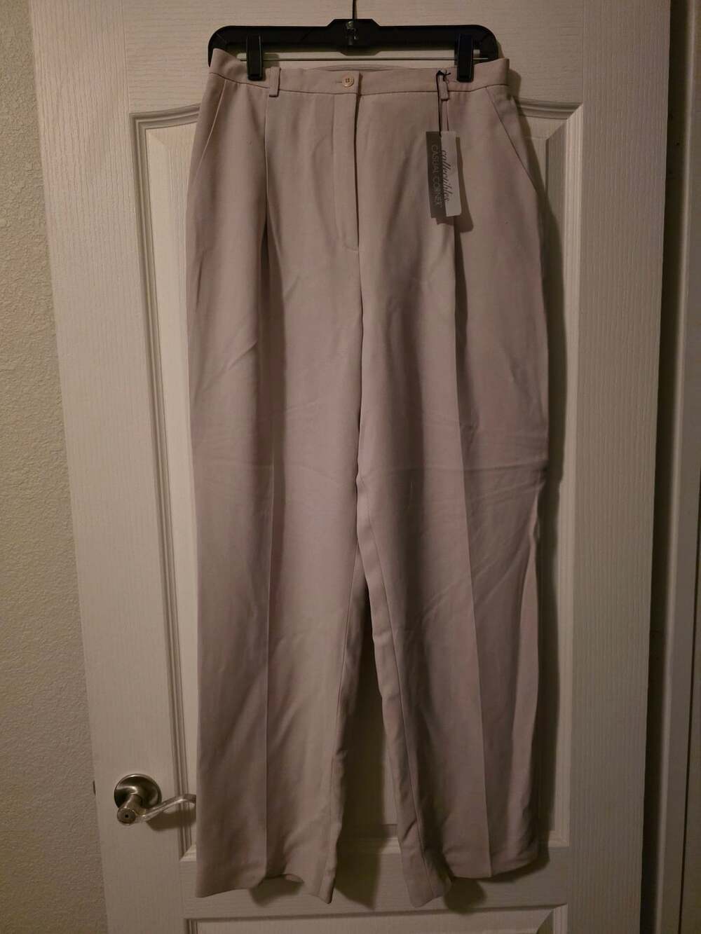 NWT Casual Corner Collectibles Pleated Dress Pants Size 12 Light Tan